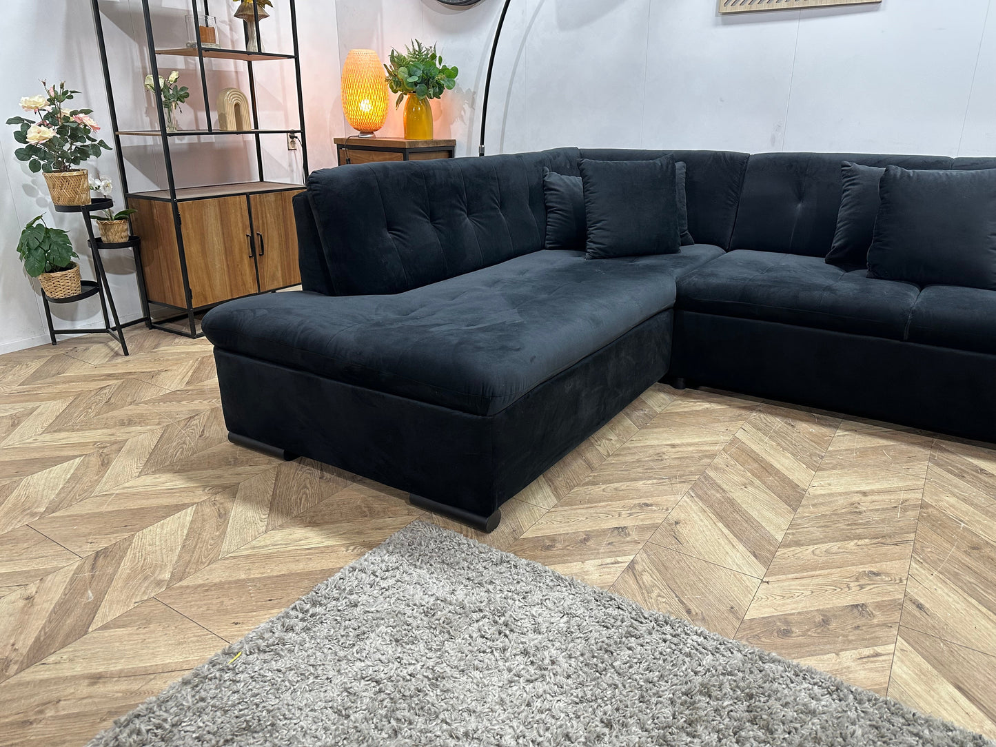 !Showroommodel! Zwarte Velvet U Zetel
