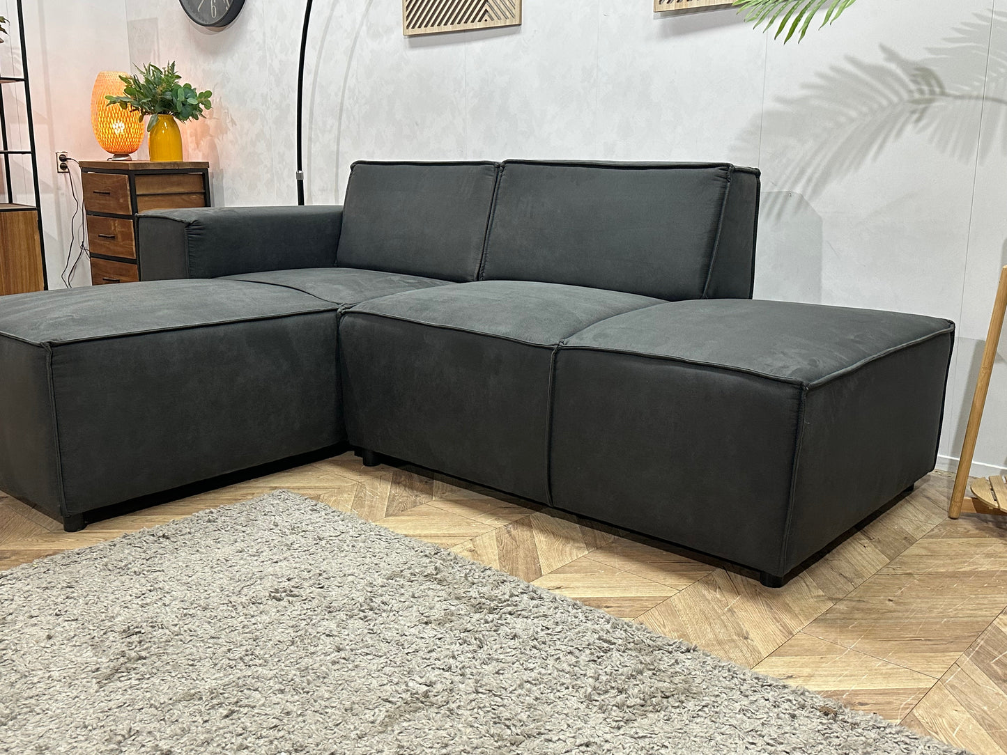 !Showroommodel! Antraciet Suède Stoffen Design Zetel