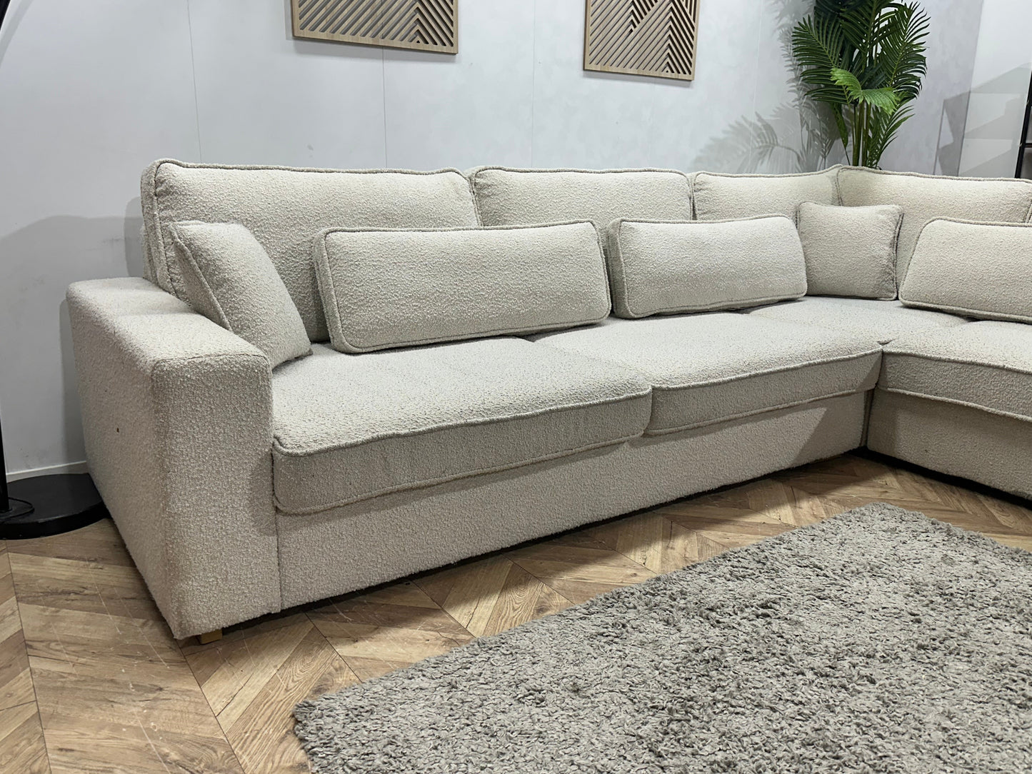 Witte Bouclé Stoffen Hoekzetel ~ Losse Kussens Met Afneembare Hoezen
