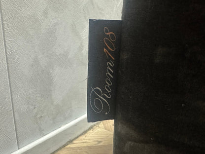 Room108 Antraciet Velvet Hoekzetel ~ Losse Kussens Met Afneembare Hoezen