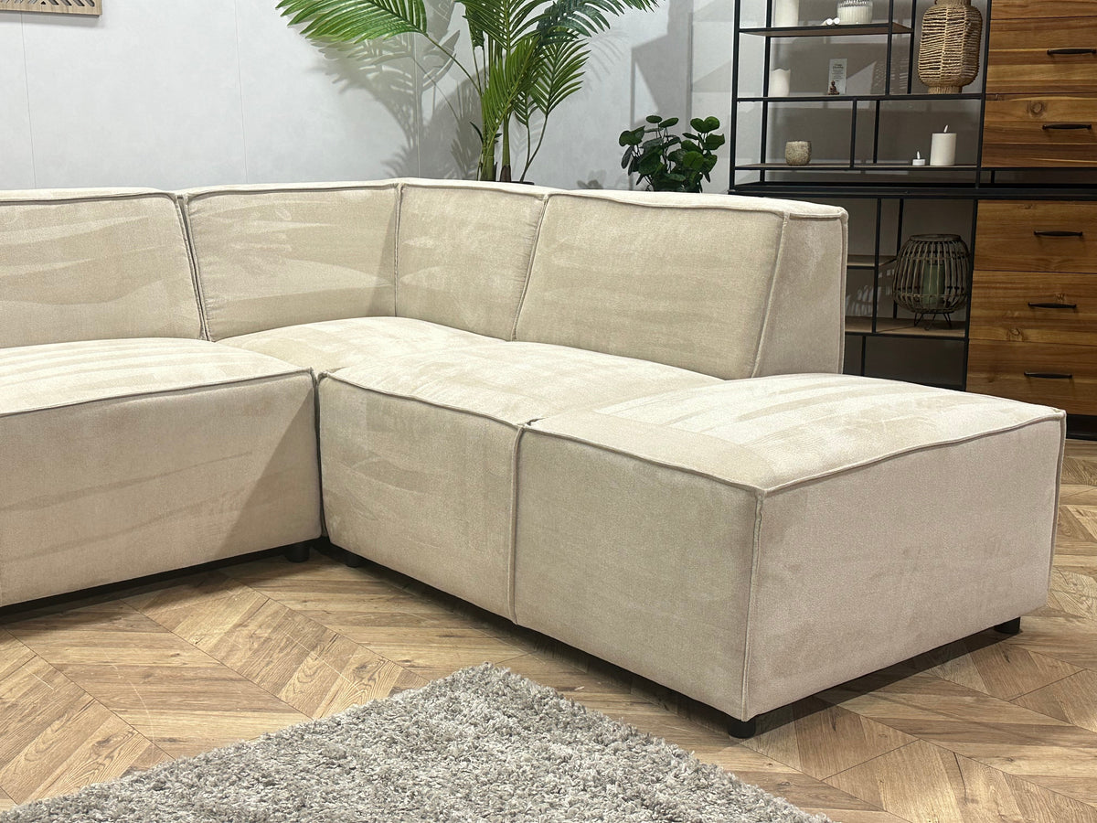 !Showroommodel! Crème Suède Stoffen U Zetel