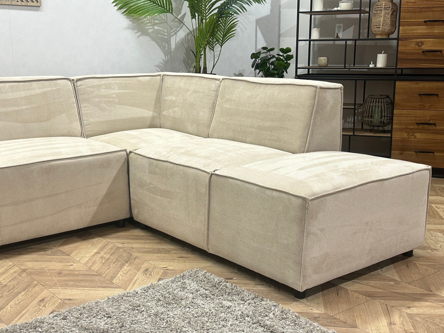 !Showroommodel! Crème Suède Stoffen U Zetel