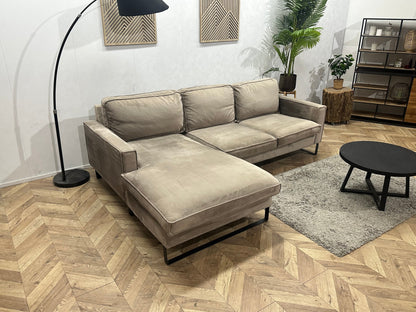 Licht Bruine Velvet Hoekzetel ~ Losse Kussens Met Afneembare Hoezen