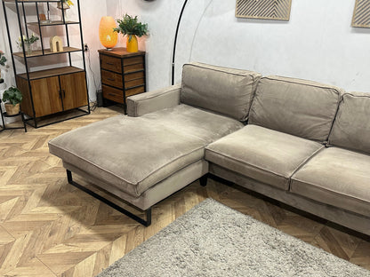 Licht Bruine Velvet Hoekzetel ~ Losse Kussens Met Afneembare Hoezen