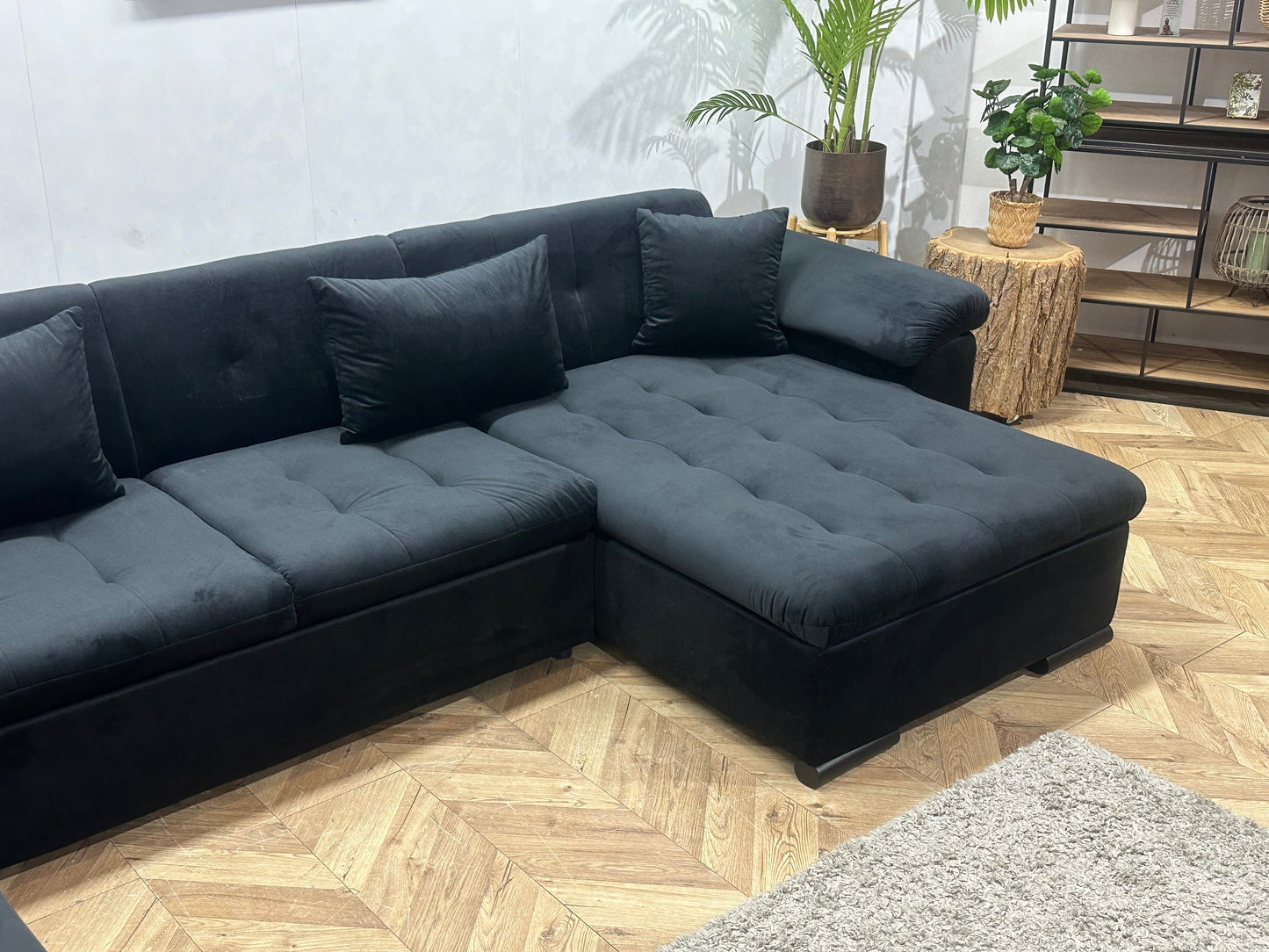 !Showroommodel! Zwarte Velvet U Zetel