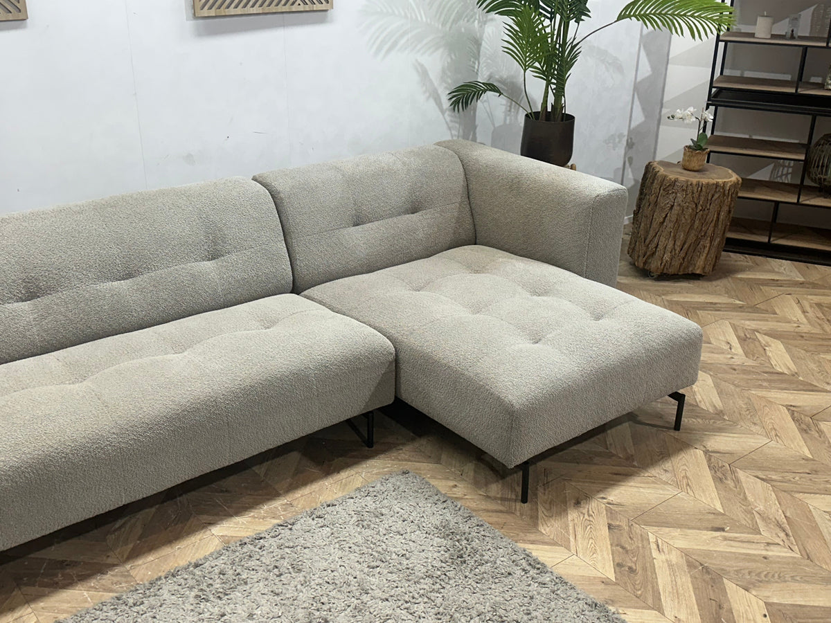 BySidde Beige/Grijze Bouclé Stoffen Hoekzetel ~