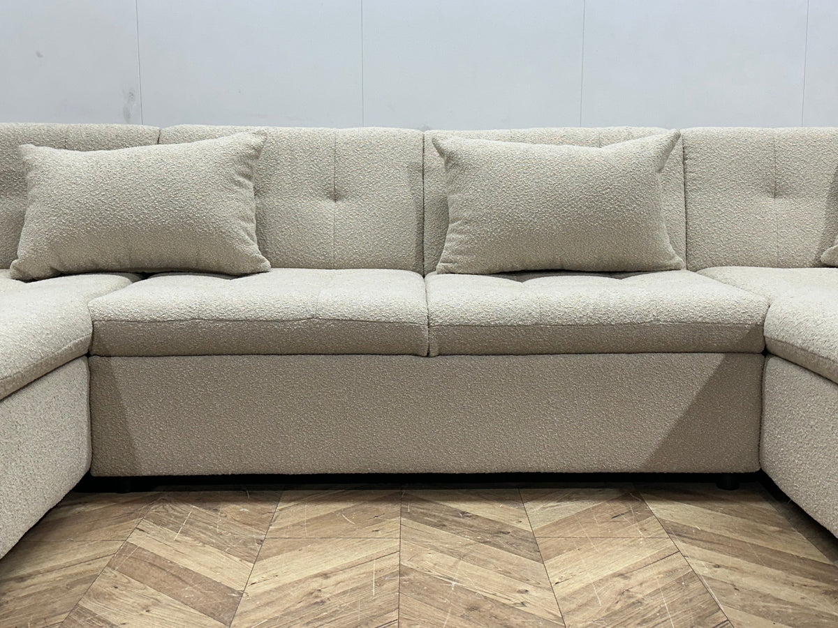 !Showroommodel! Witte Bouclé U Zetel