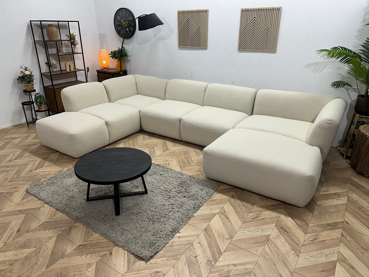 !Showroommodel! Witte/Crème Bouclé Stoffen U Zetel
