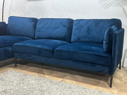 Blauwe Velvet Hoekzetel ~ Losse Kussens Met Afneembare Hoezen