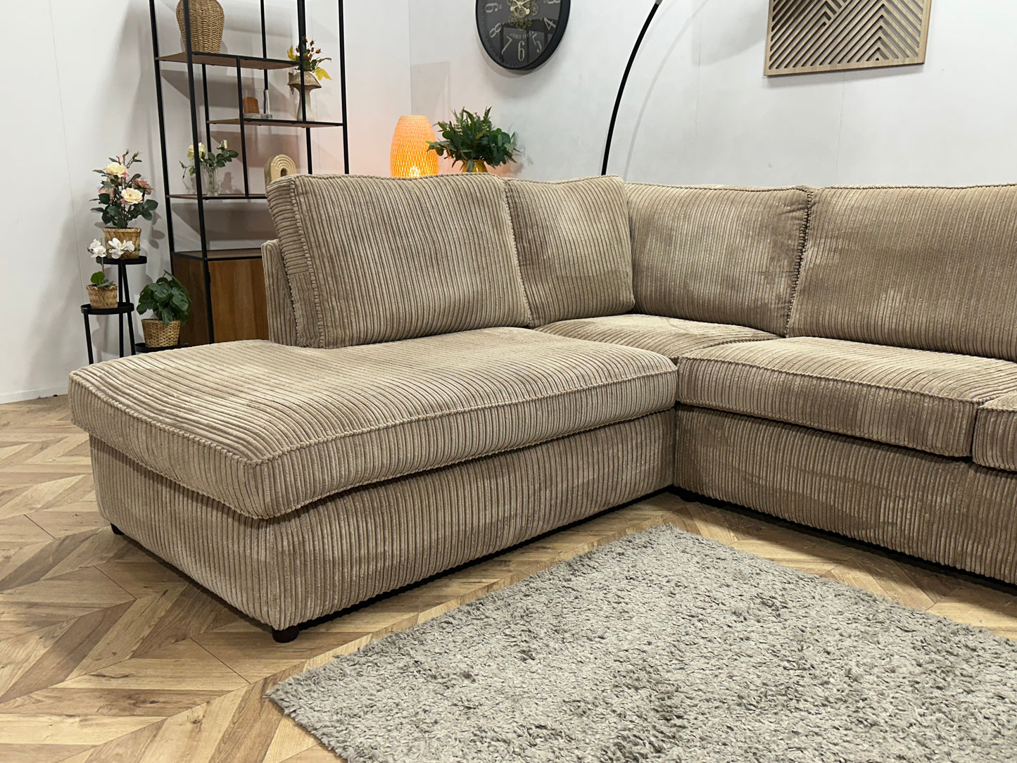 Beige Ribstof Hoekzetel ~ Losse Kussens Met Afneembare Hoezen