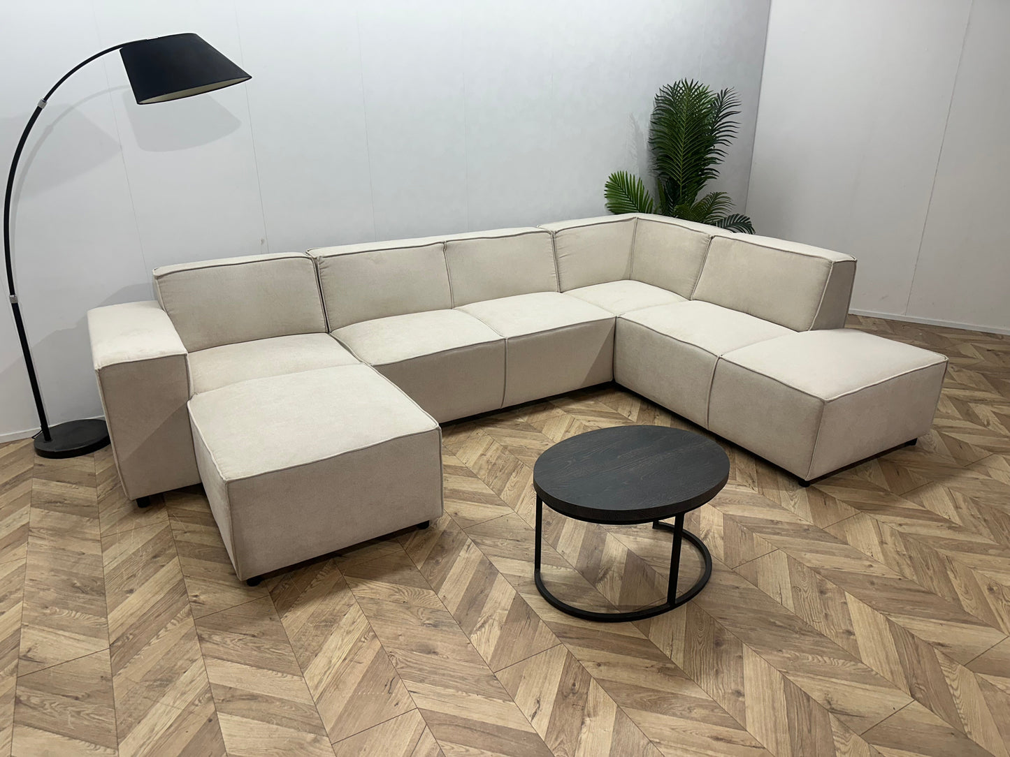 !Showroommodel! Crème Suede Stoffen U Zetel