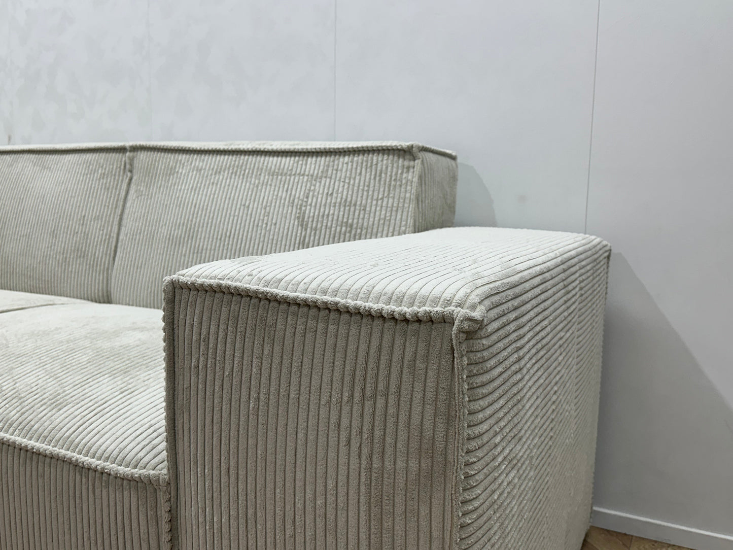 !Showroommodel! Witte Ribstof Hoekzetel