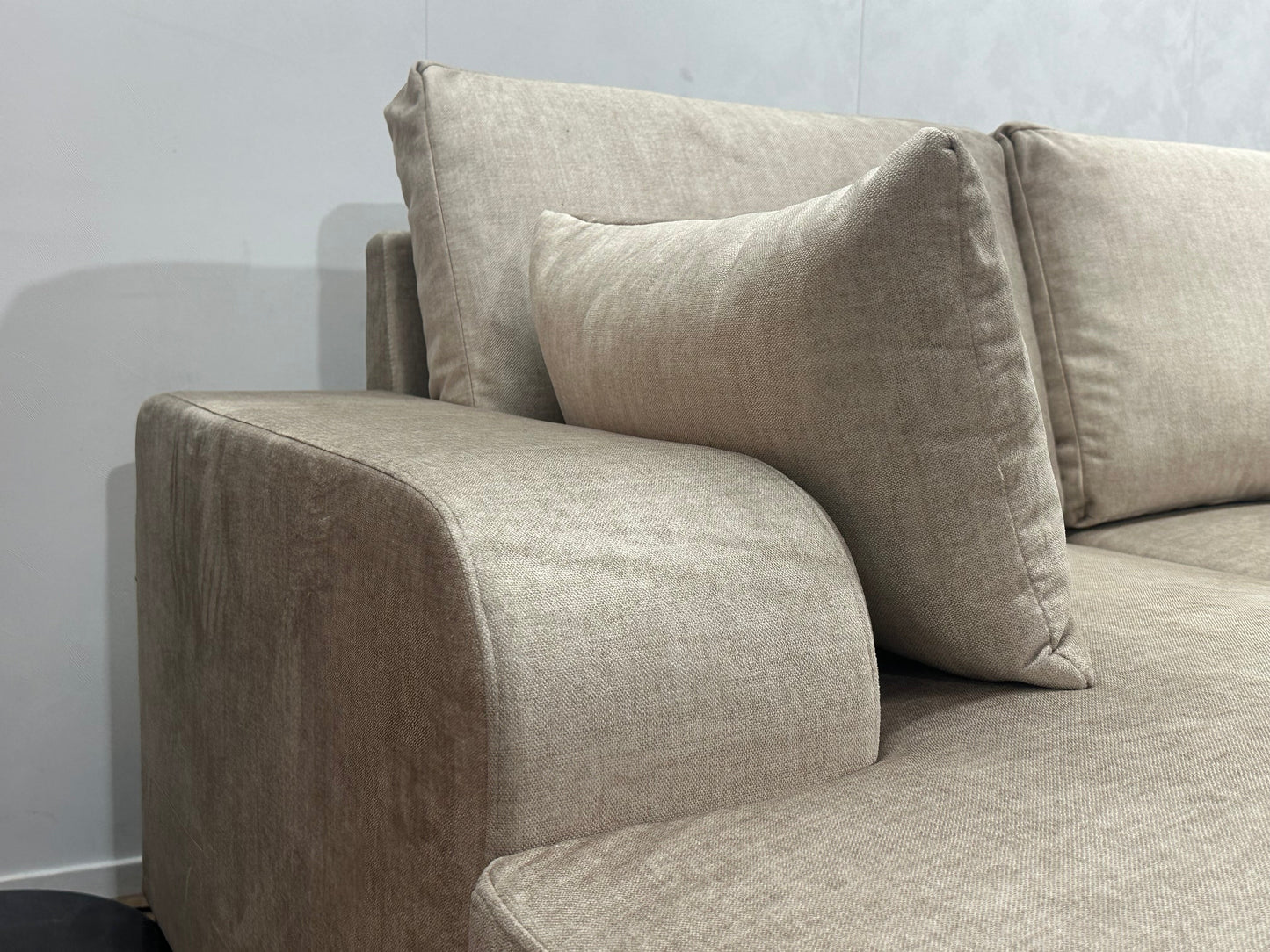 !Showroommodel! Beige Velvet U Zetel