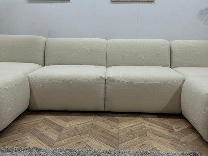 !Showroommodel! Witte Bouclé U Zetel