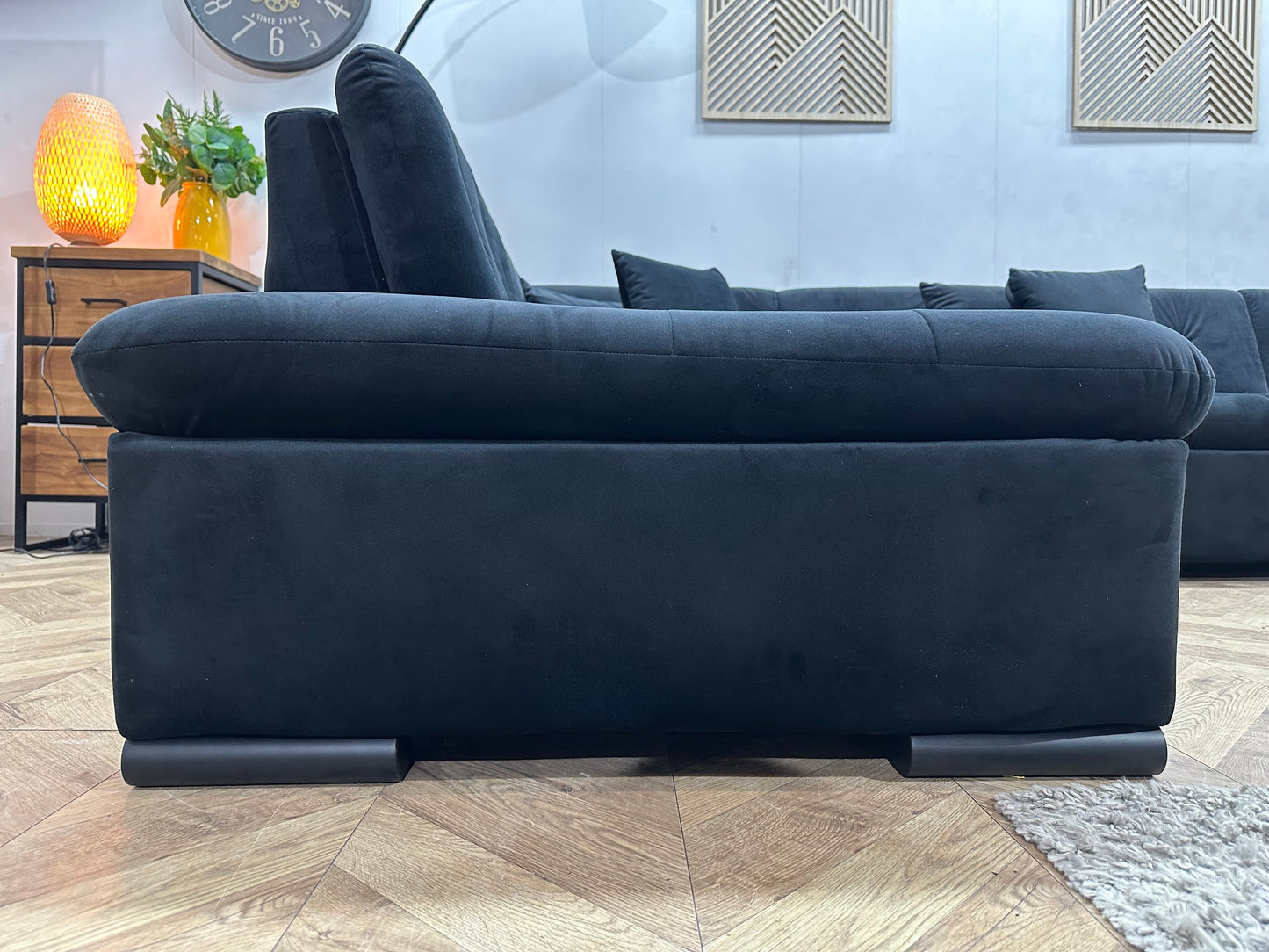 !Showroommodel! Zwarte Velvet U Zetel