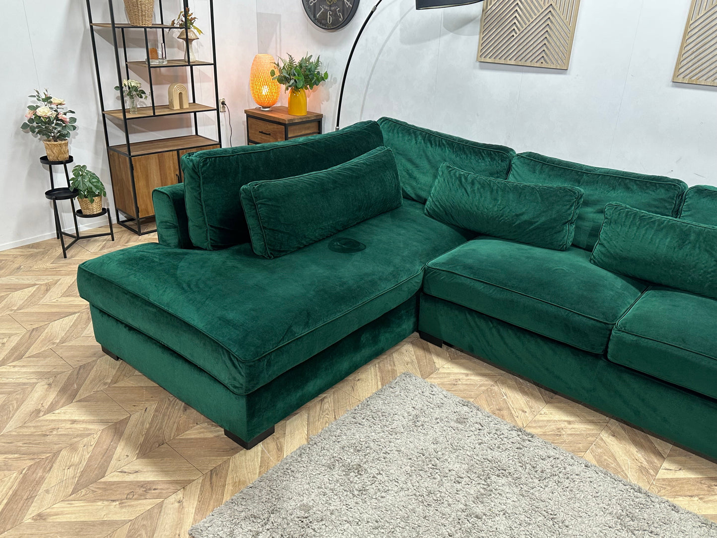 Groene Velvet Hoekzetel ~ Losse Kussens Met Afneembare Hoezen