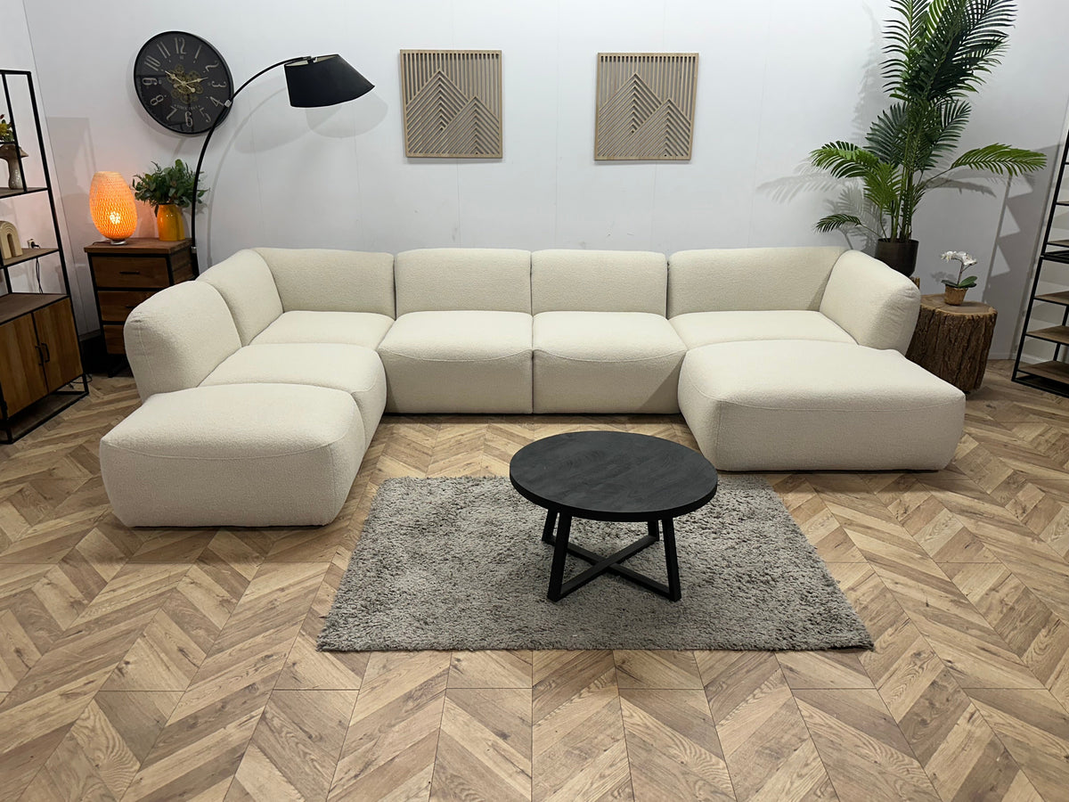 !Showroommodel! Witte/Crème Bouclé Stoffen U Zetel
