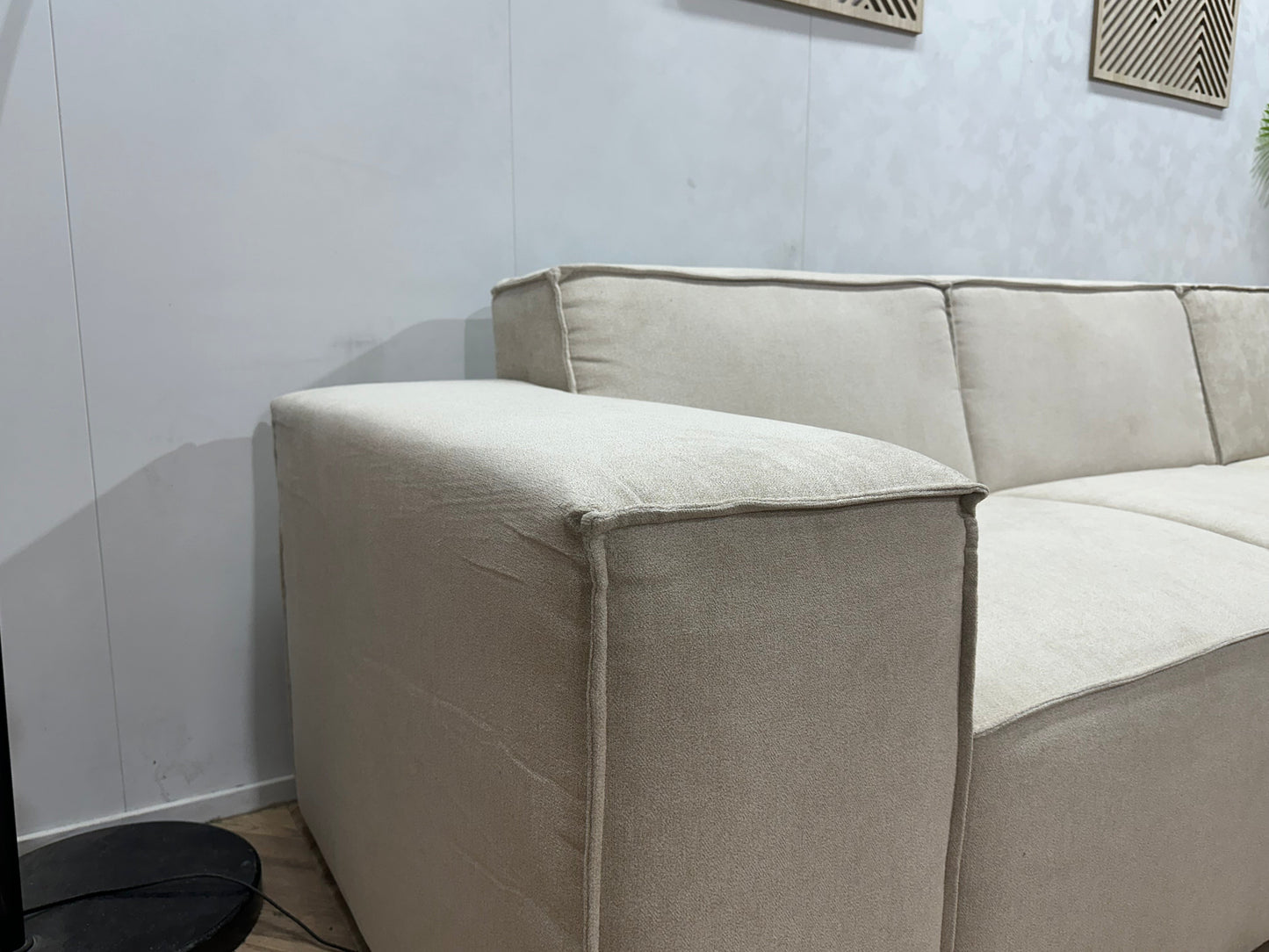 !Showroommodel! Crème Suède Stoffen Design Zetel