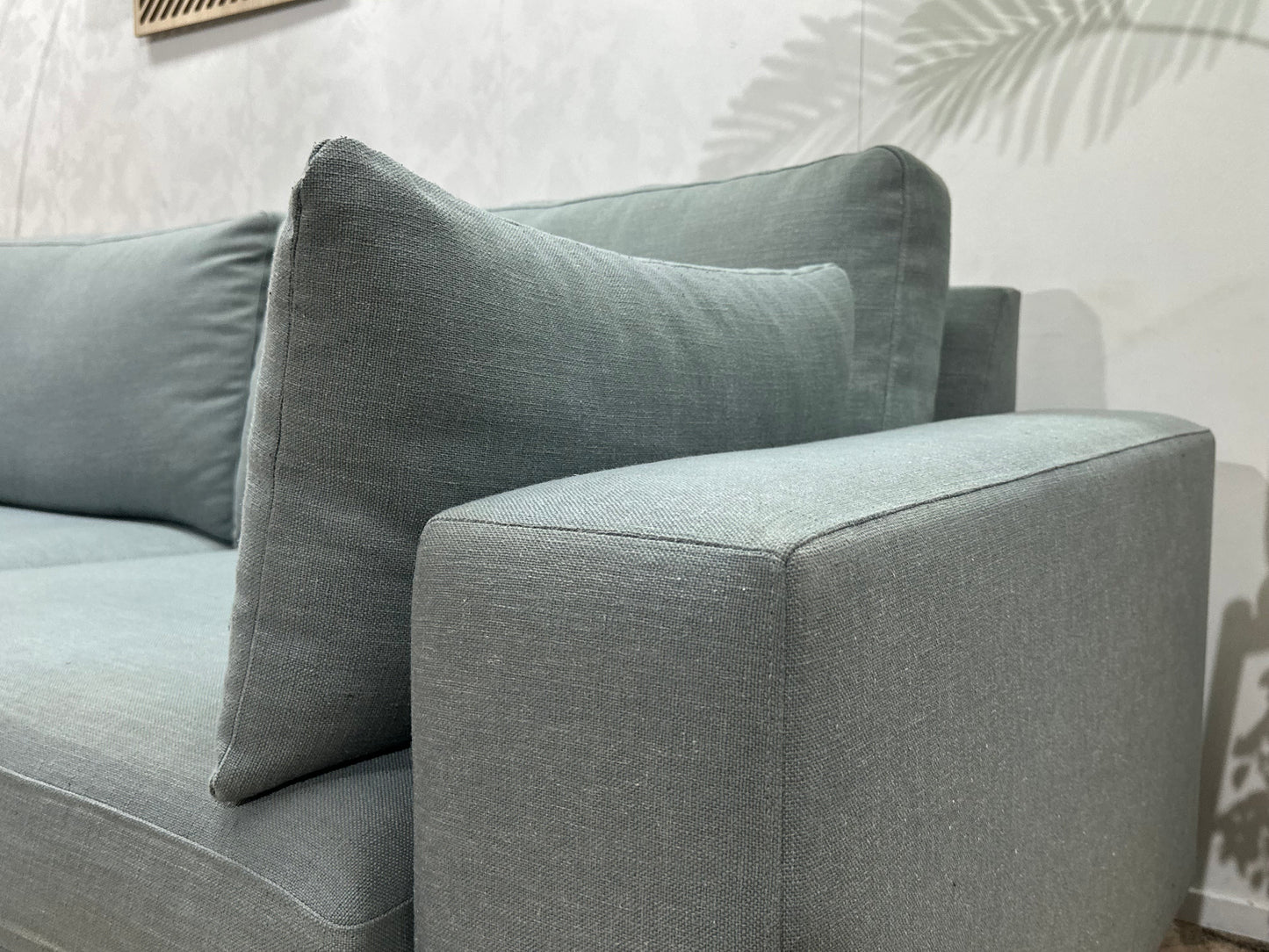 Licht Blauwe 2.5-Zits Zetel ~ Losse Kussens Met Afneembare Hoezen