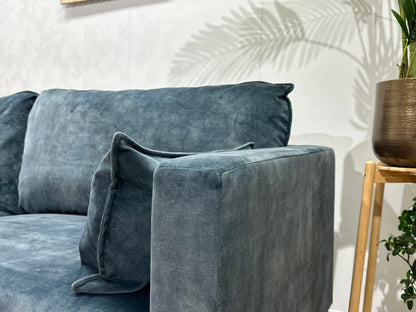 Blauwe Velvet Hoekzetel ~ Losse Kussens Met Afneembare Hoezen
