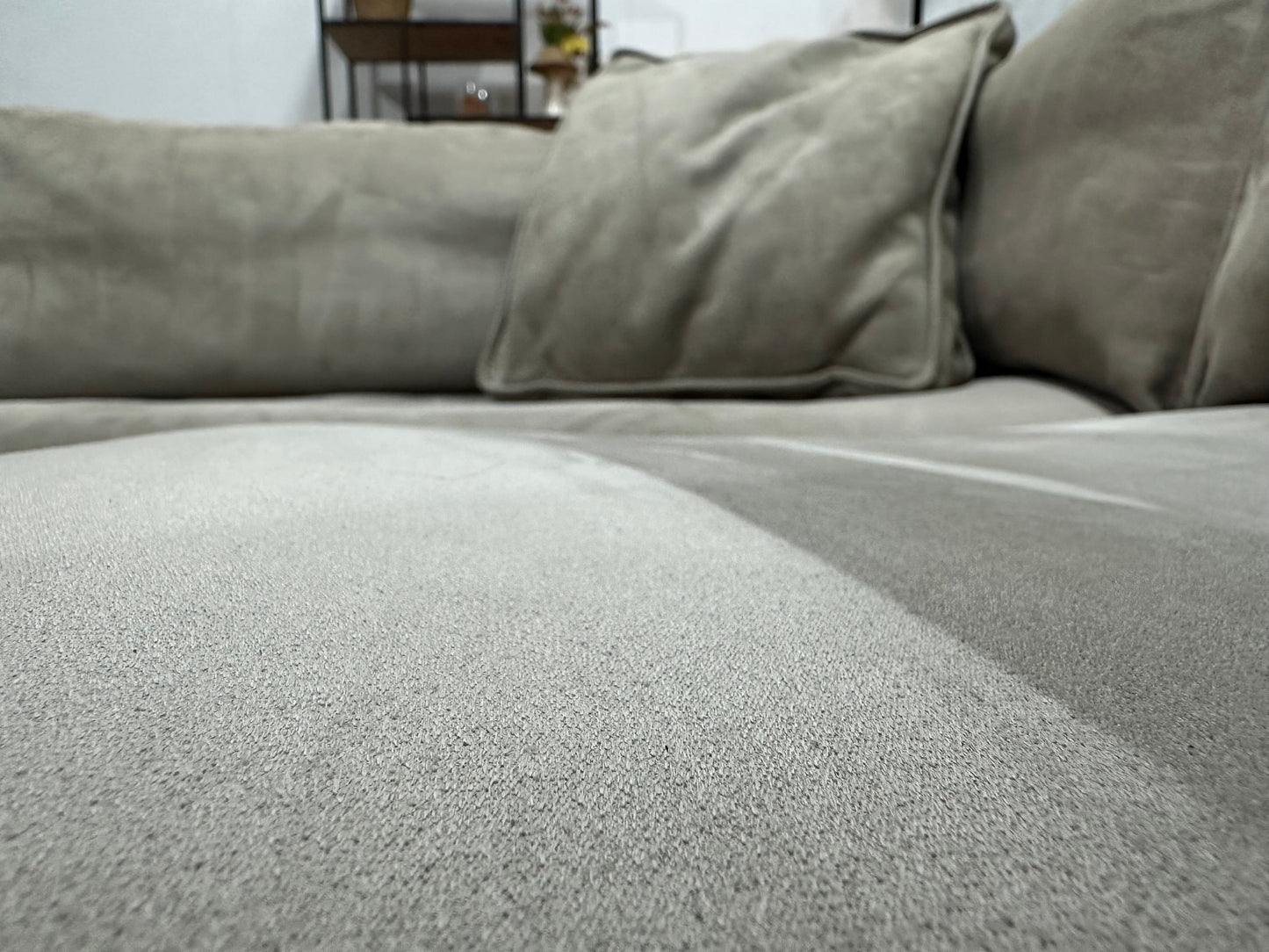 Taupe Velvet Hoekzetel ~ Losse Kussens Met Afneembare Hoezen