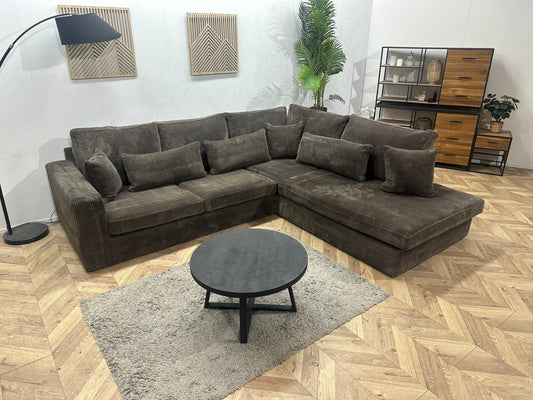 Taupe Ribstof Hoekzetel ~ Losse Kussens Met Afneembare Hoezen