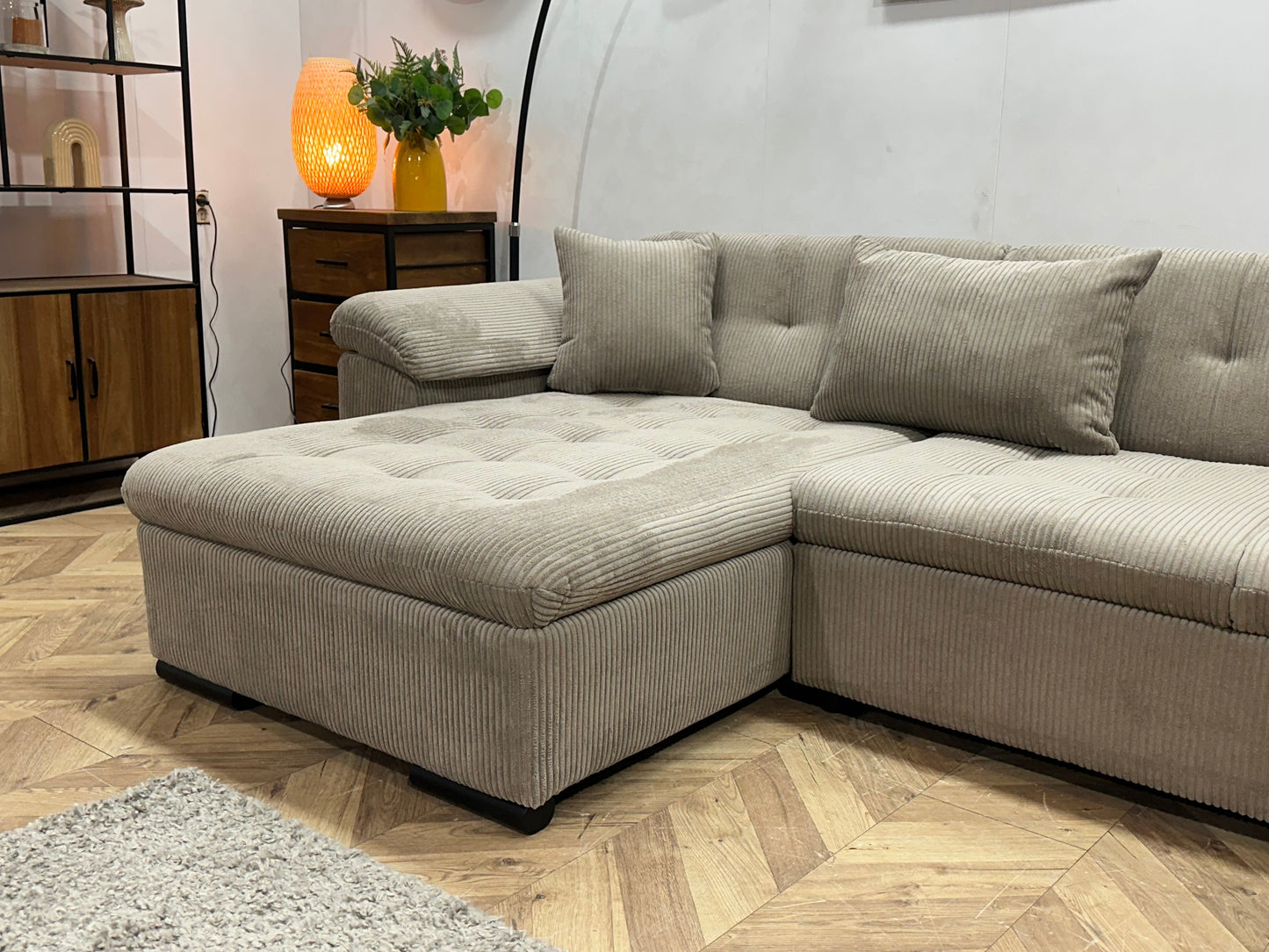 !Showroommodel! Licht Bruine Ribstof U Zetel