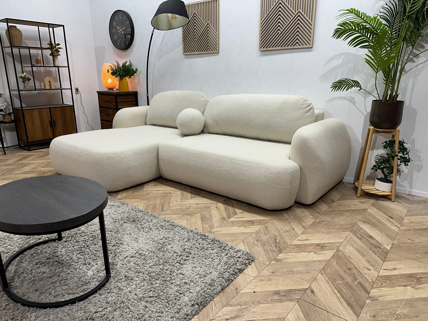 !Showroommodel! Crème Bouclé Stof Hoekzetel ~ Losse Rugkussens