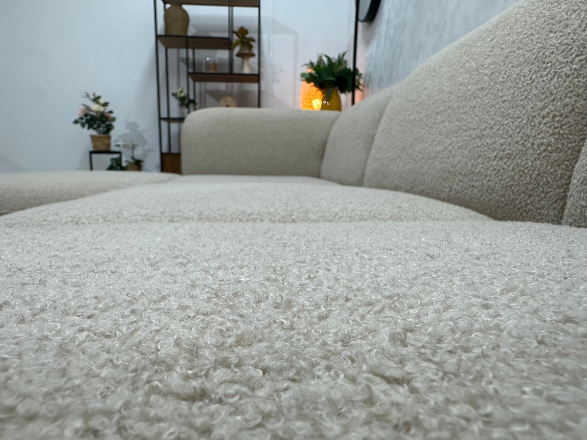 !Showroommodel! Beige Bouclé Stoffen U Zetel