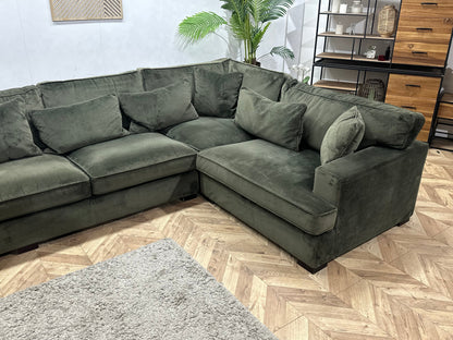 Groene Velvet Ruime Hoekzetel ~ Losse Kussens Met Afneembare Hoezen