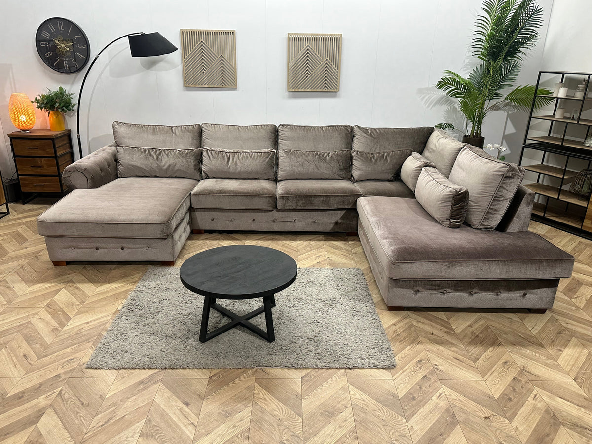 Bruine Velvet U Zetel ~ Losse Kussens Met Afneembare Hoezen