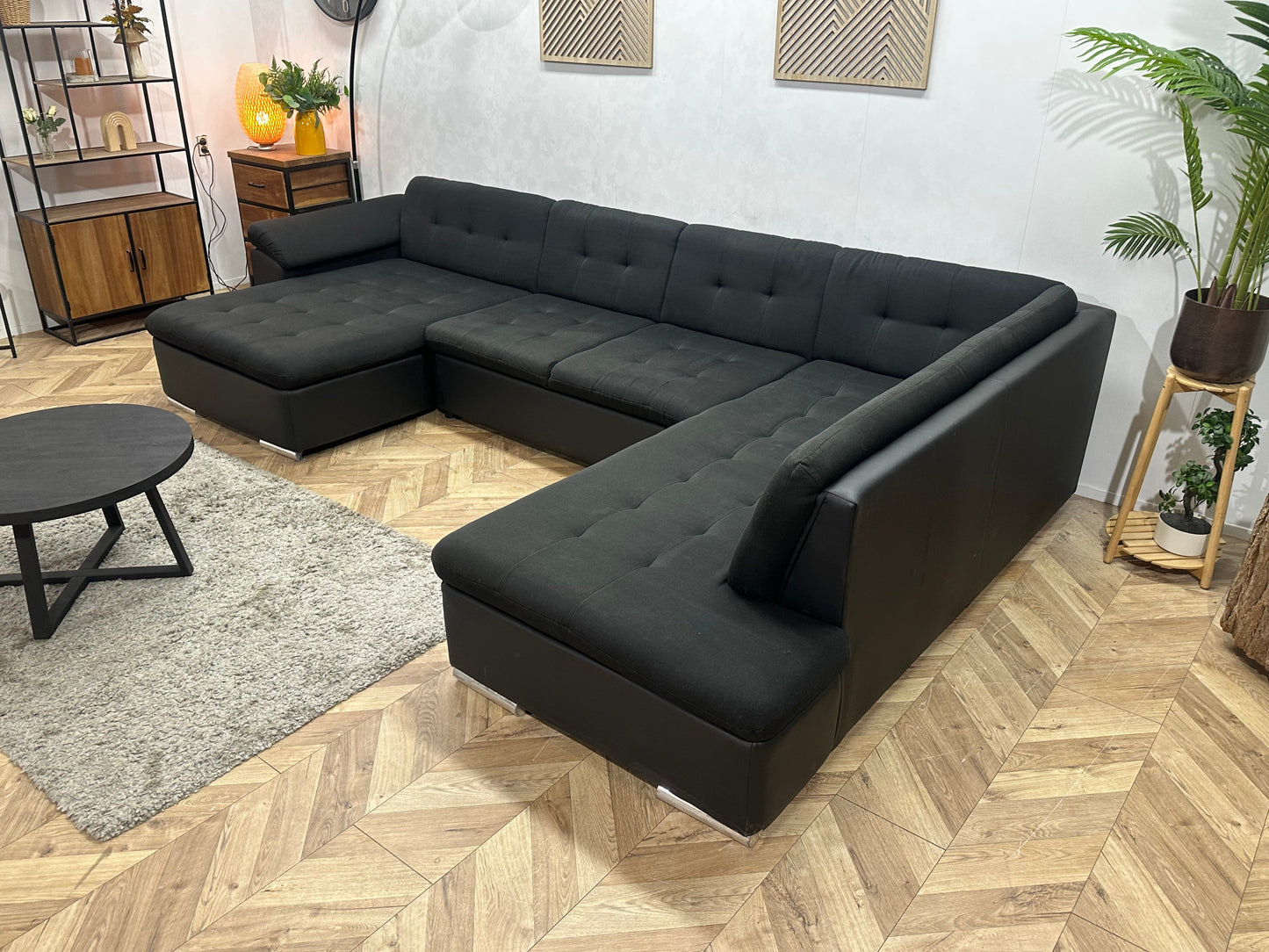 !Showroommodel! Zwarte Stoffen/Lederen U Zetel