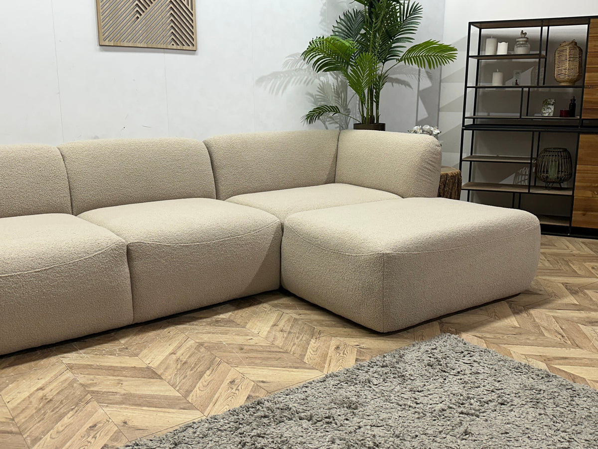 !Showroommodel! Beige Bouclé Stoffen U Zetel