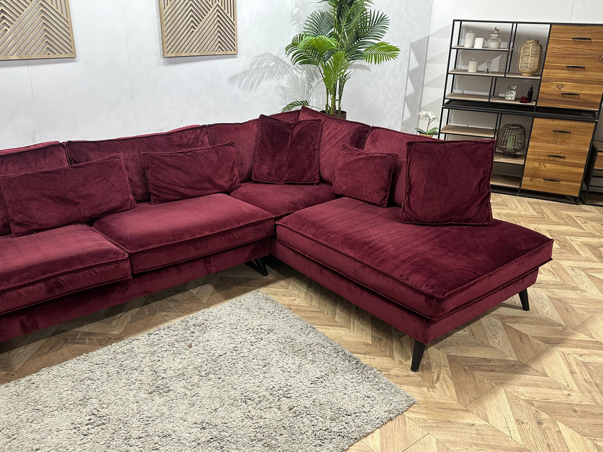 Bordeaux Rode Velvet Hoekzetel ~ Losse Kussens Met Afneembare Hoezen