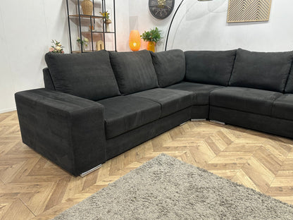 Zwarte U Zetel ~ Losse Rugkussens Met Afneembare Hoezen