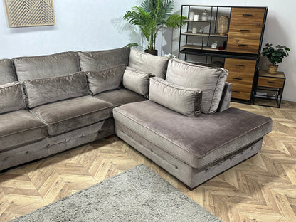 Bruine Velvet U Zetel ~ Losse Kussens Met Afneembare Hoezen