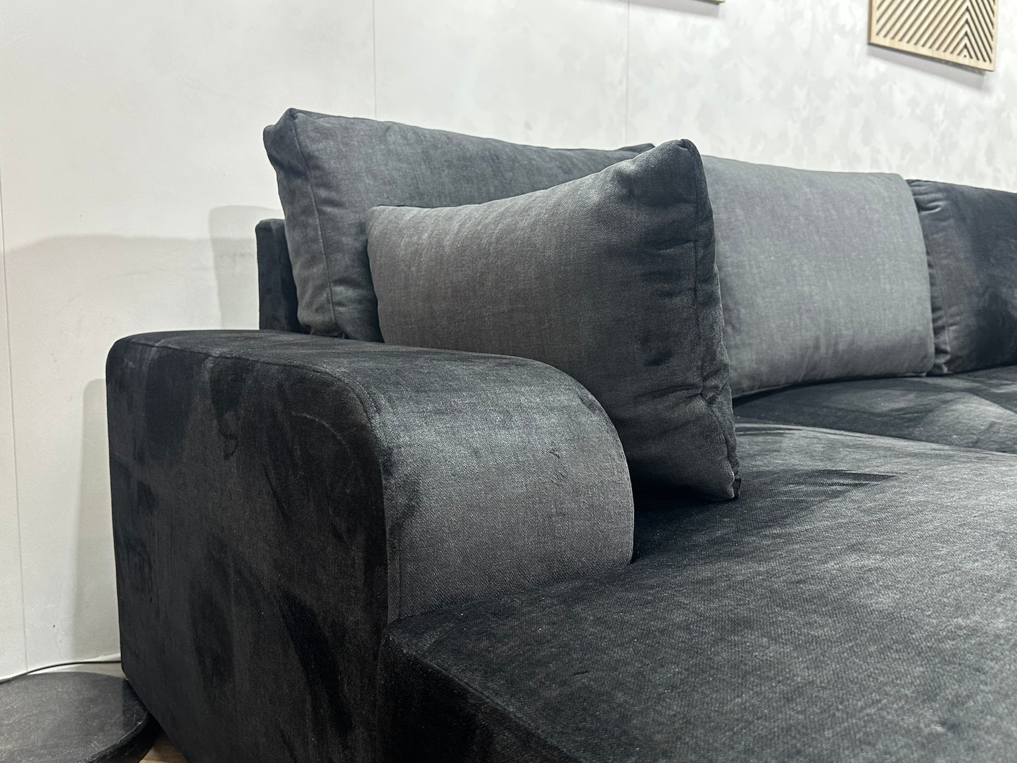 !Showroommodel! Zwarte Velvet U Zetel