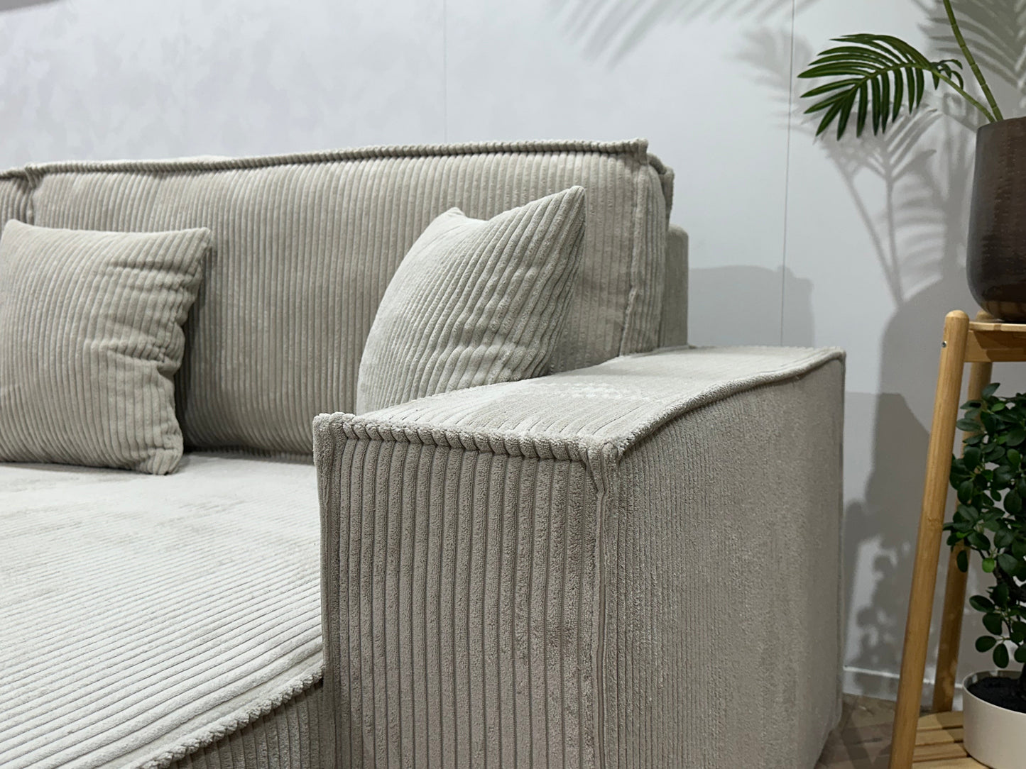 !Showroommodel! Witte Ribstof Lounge Zetel