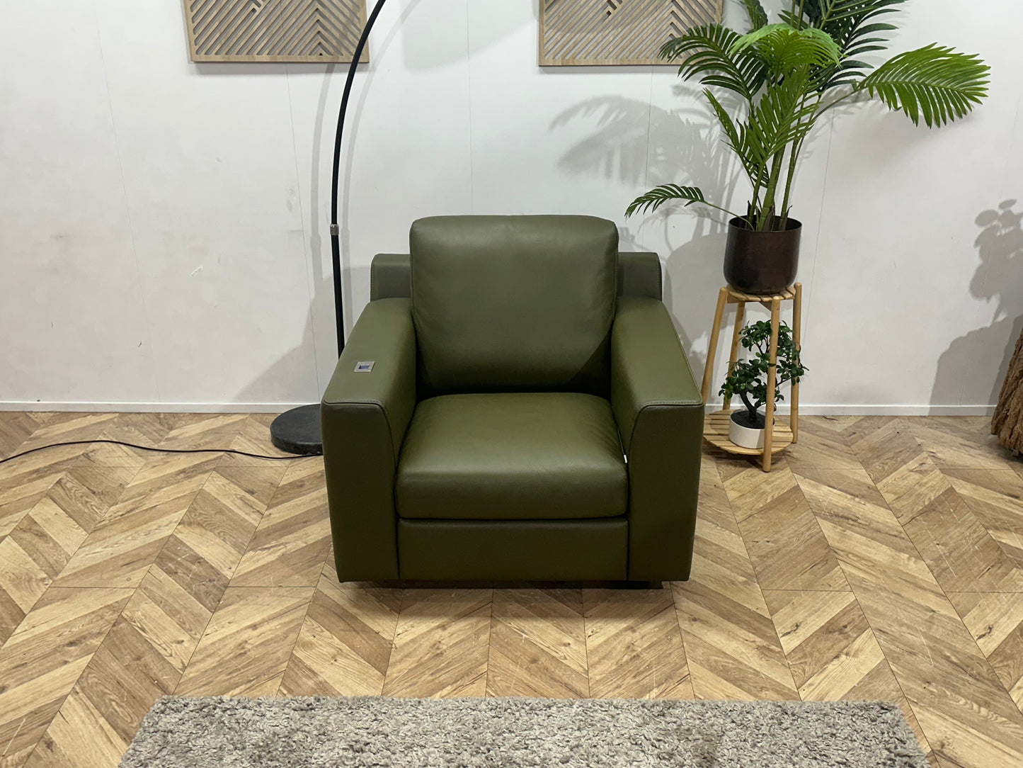 !Nieuw! Montèl Groene Echt Lederen Fauteuil ~ Elektrisch Verstelbare Zithoogte (4 Stuks Beschikbaar)