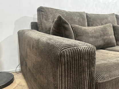 Taupe Ribstof Hoekzetel ~ Losse Kussens Met Afneembare Hoezen