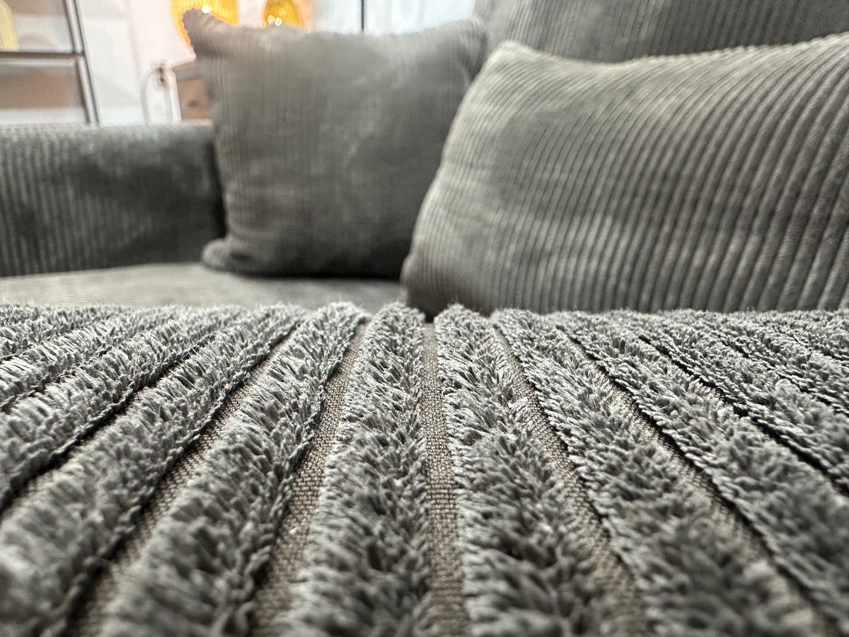 Taupe Ribstof Hoekzetel ~ Losse Kussens Met Afneembare Hoezen
