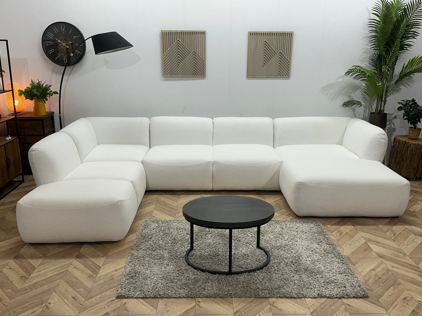 !Showroommodel! Witte Bouclé U Zetel