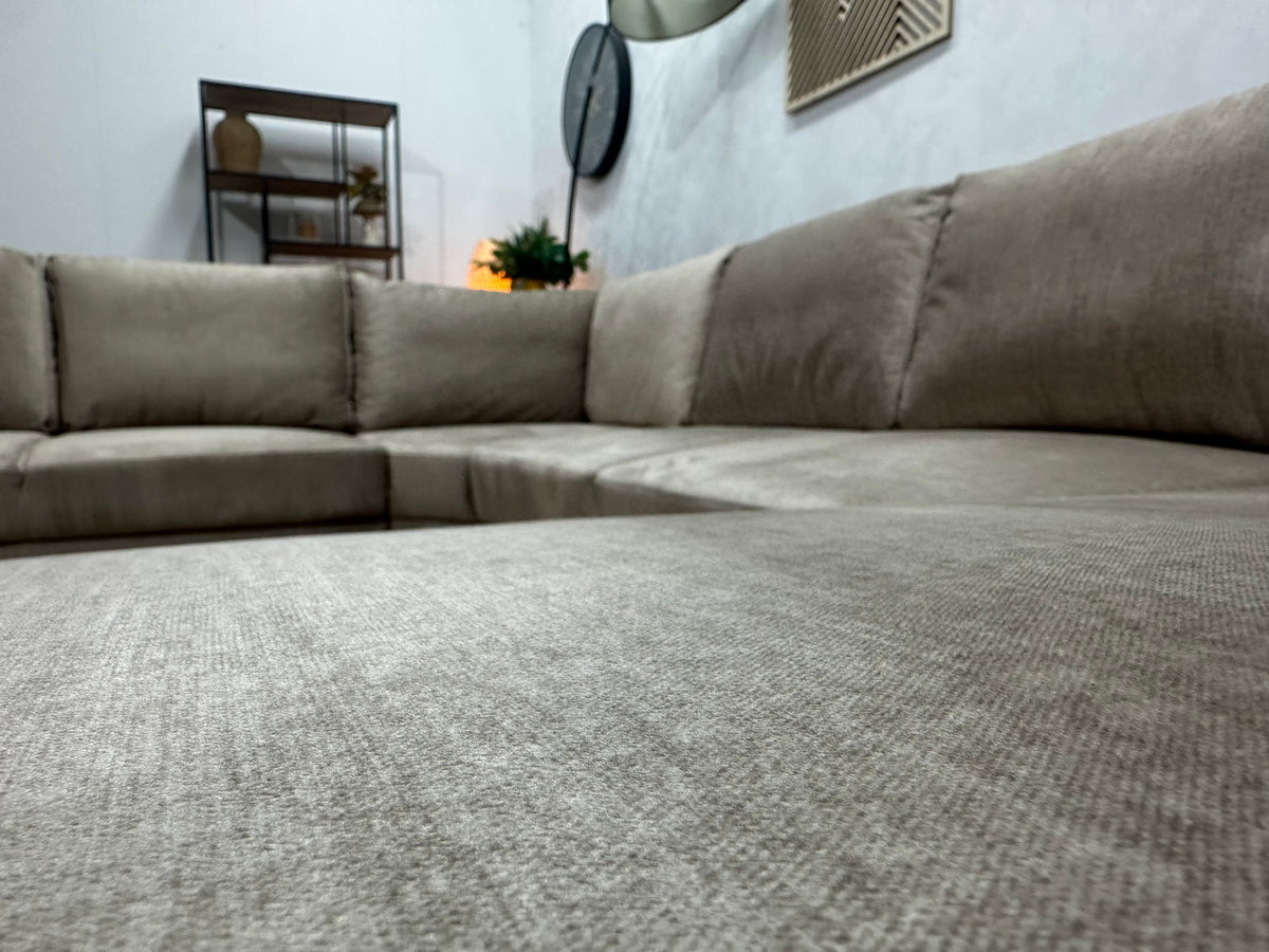 !Showroommodel! Beige Velvet U Zetel