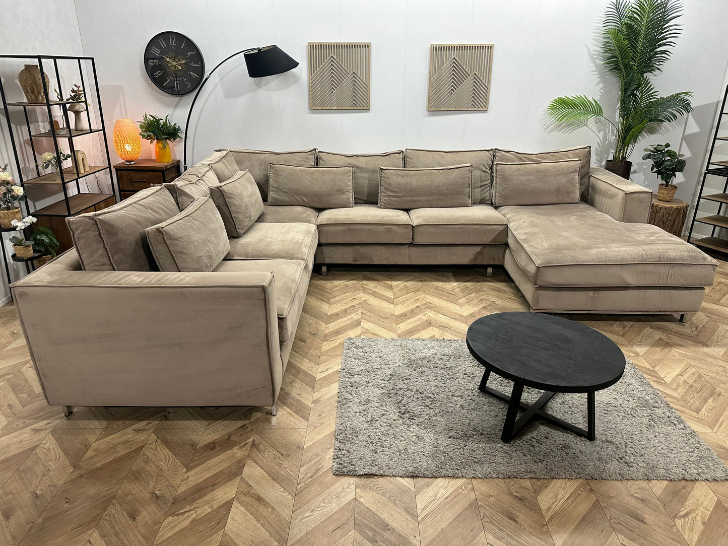 Licht Bruine Velvet U Zetel ~ Losse Kussens Met Afneembare Hoezen
