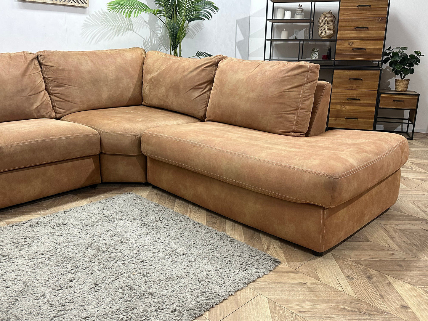 Cognac Bruine Suède Stoffen Hoekzetel ~ Losse Kussens Met Afneembare Hoezen