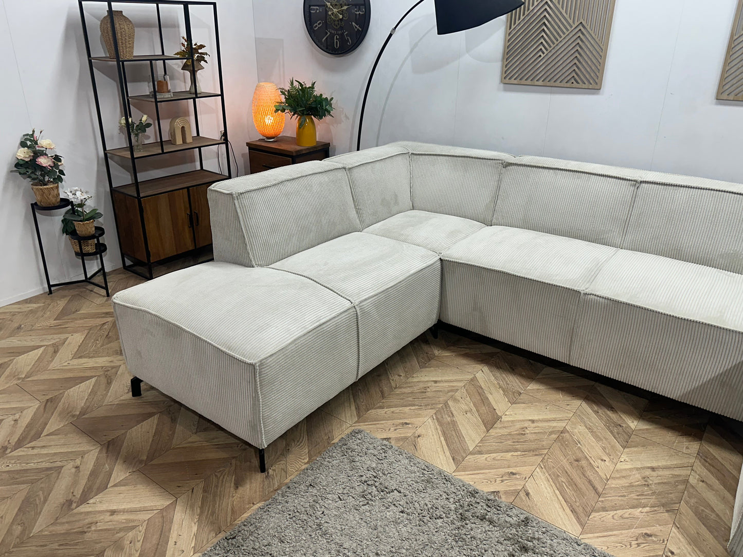 !Showroommodel! Witte Ribstof U Zetel