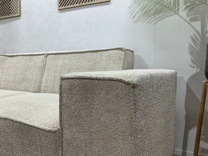 !Showroommodel! Witte Bouclé Stoffen Hoekzetel
