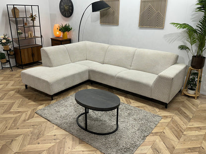 !Showroommodel! Witte/Crème Bouclé Stoffen Hoekzetel