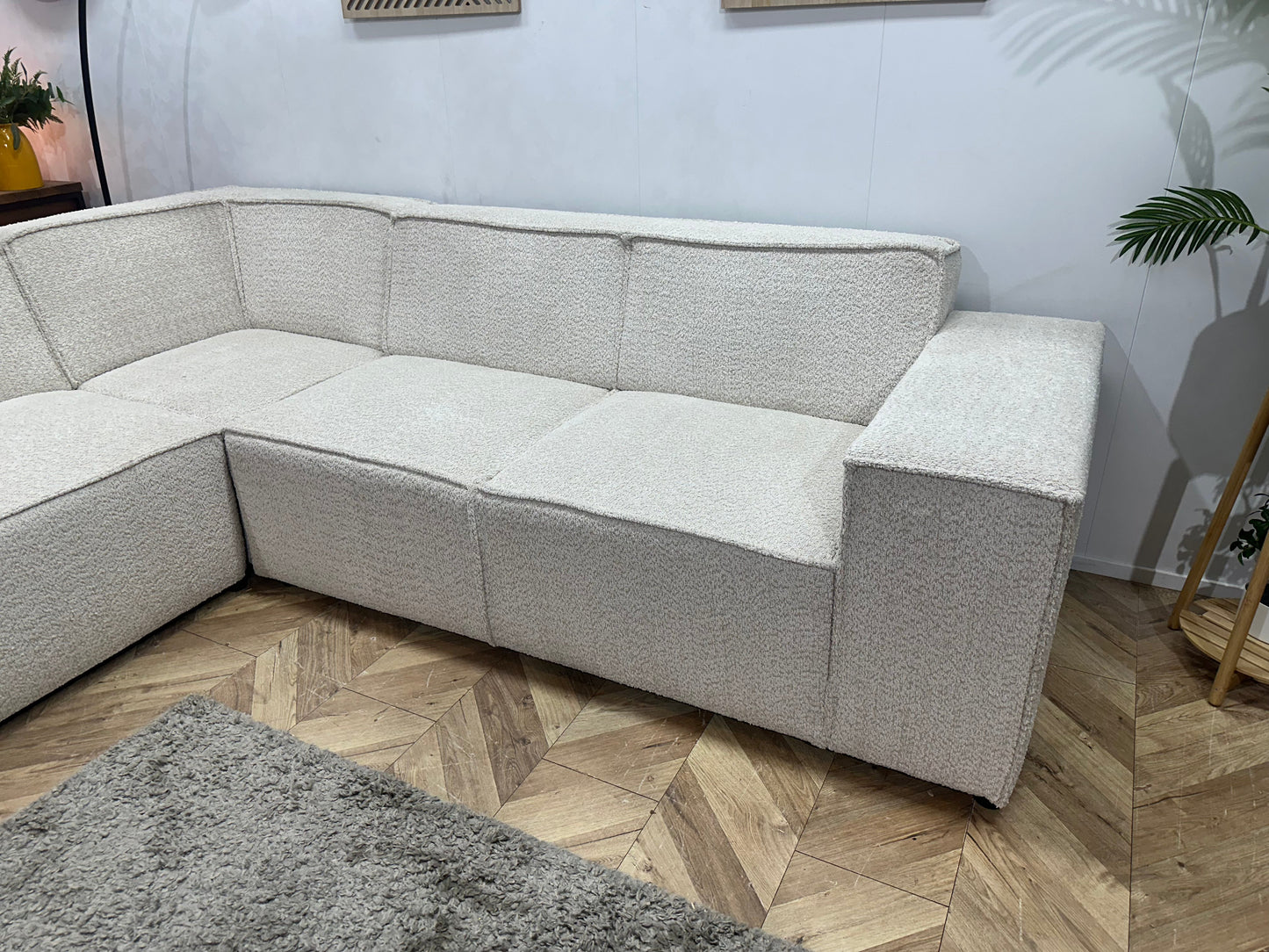 !Showroommodel! Witte Bouclé Hoekzetel