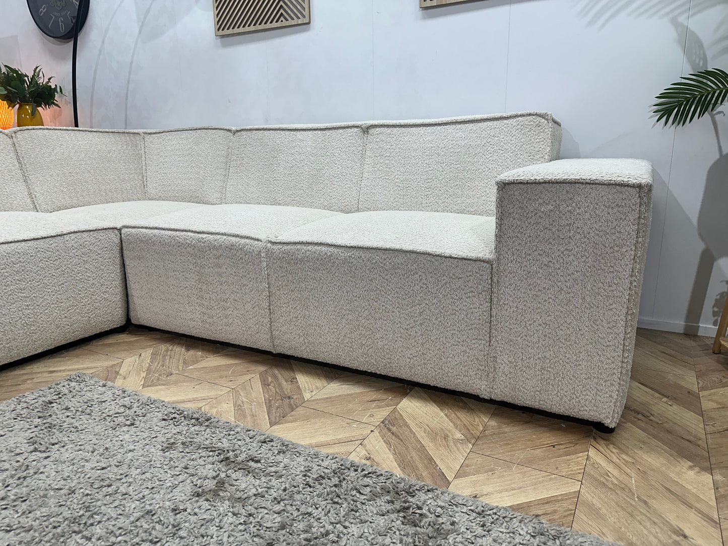 !Showroommodel! Witte Bouclé Hoekzetel